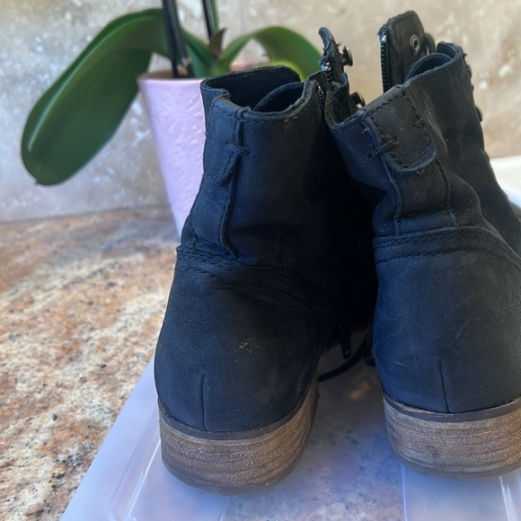 Fall boots! - Picture 4 of 4